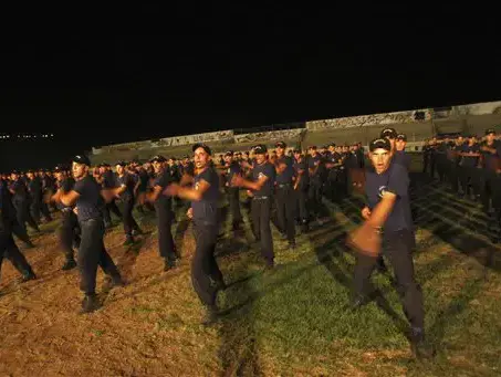 אנשי מנגנוני הביטחון הפלסטיניים מתאמנים בג'נין (AP) אנשי מנגנוני הביטחון הפלסטיניים מתאמנים בג'נין (AP)