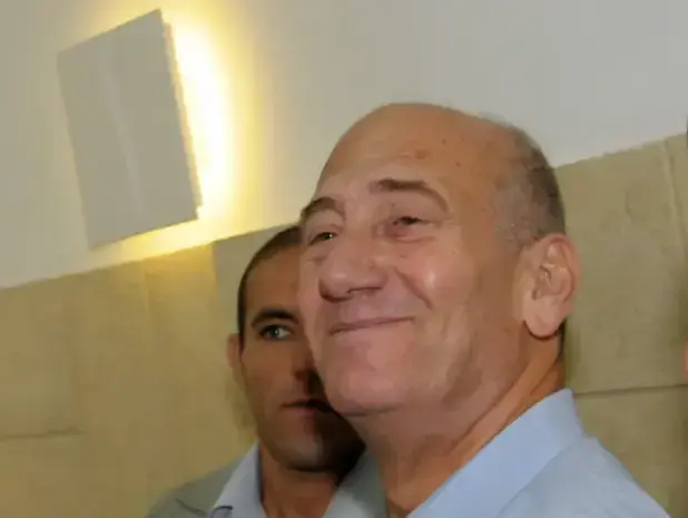 אהוד אולמרט במשפט בירושלים (עומר מירון) אהוד אולמרט במשפט בירושלים (עומר מירון)