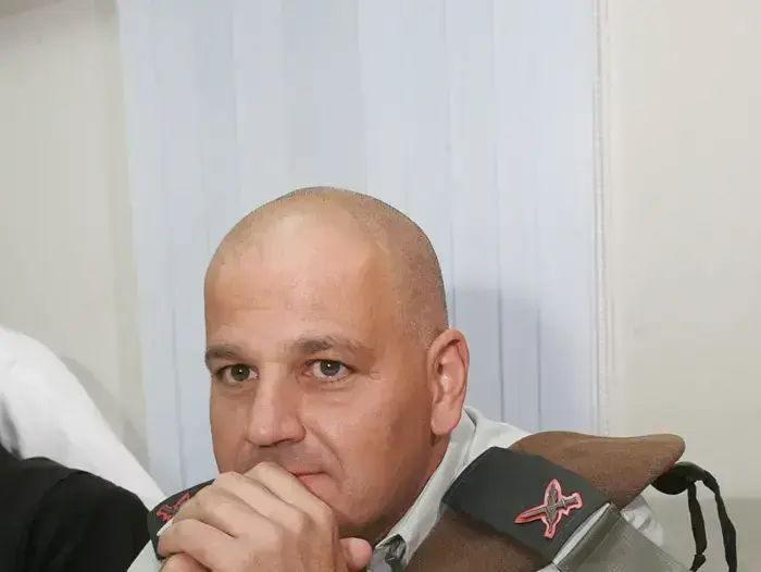 פסק דין בנושא תא"ל צ'יקו תמיר בית משפט צבאי בקריה בתל אביב נובמבר 2009 (אורי לנץ) פסק דין בנושא תא"ל צ'יקו תמיר בית משפט צבאי בקריה בתל אביב נובמבר 2009 (אורי לנץ)