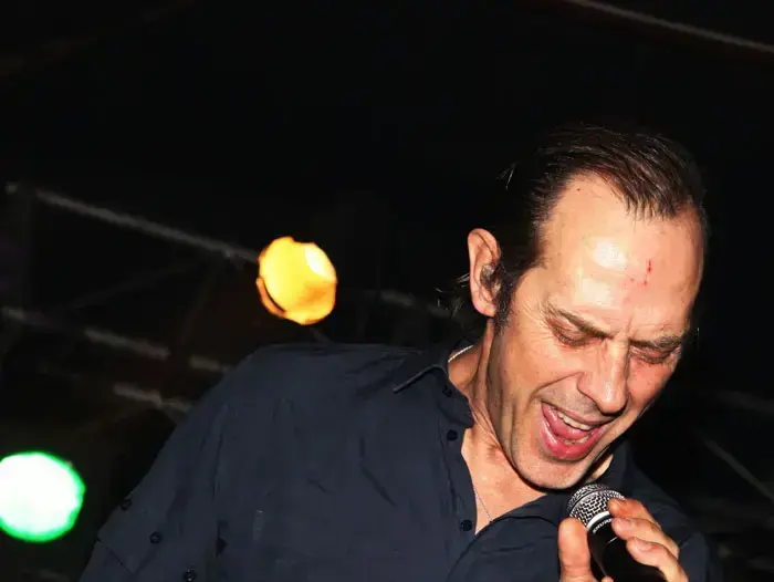 פיטר מרפי בהופעה (עירא זליכה) פיטר מרפי בהופעה (עירא זליכה)
