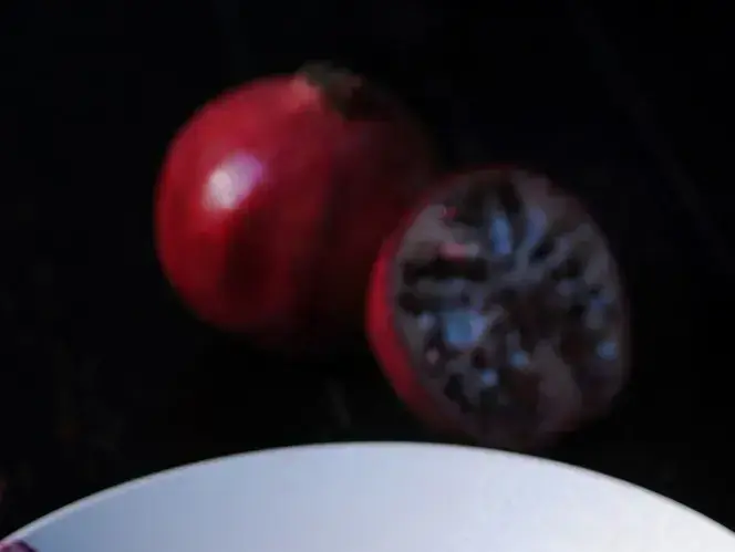 מוס יוגורט, קדאיף ורימונים (ברני ארדוב) מוס יוגורט, קדאיף ורימונים (ברני ארדוב)
