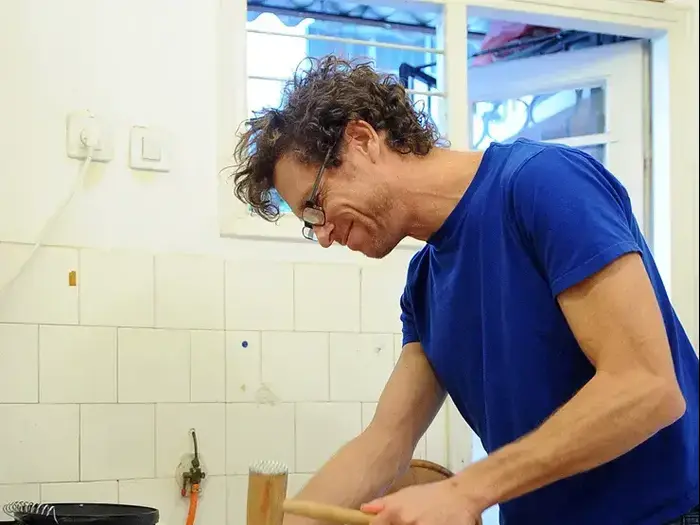 דנה מלמד מארחת את ירמי קפלן (ברני ארדוב) דנה מלמד מארחת את ירמי קפלן (ברני ארדוב)