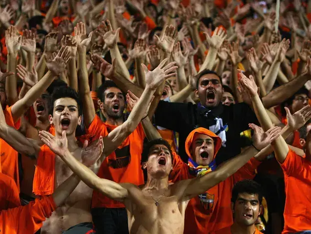אוהדי אפואל ניקוסיה נגד צ'לסי (GettyImages) אוהדי אפואל ניקוסיה נגד צ'לסי (GettyImages)