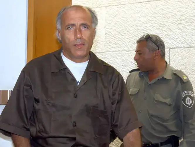 מרדכי וענונו בבית המשפט בעליון בירושלים בעתירה בה דרש לפרסם מסמכים מהמשפט בו הורשע בריגול ובגידה 2002 (GettyImages) מרדכי וענונו בבית המשפט בעליון בירושלים בעתירה בה דרש לפרסם מסמכים מהמשפט בו הורשע בריגול ובגידה 2002 (GettyImages)