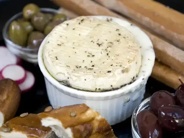 פונדו קממברט וכמהין (נמרוד סונדרס) פונדו קממברט וכמהין (נמרוד סונדרס)