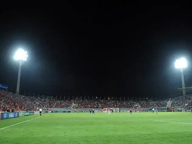 אצטדיון בלומפילד (ברני ארדוב) אצטדיון בלומפילד (ברני ארדוב)