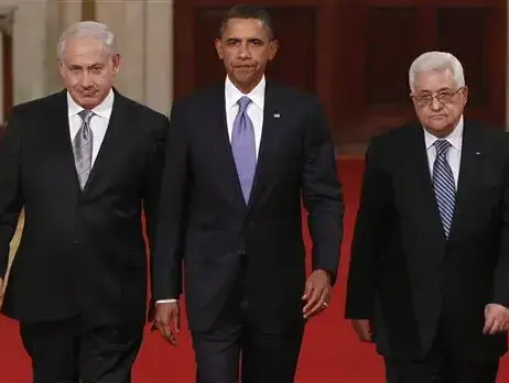 בנימין נתניהו, אבו מאזן וברק אובמה בפסגה בוושינגטון ספטמבר 2010 (AP)
