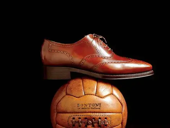 נעליים של "בונטוני" (אתר רשמי , www.bontoni.com) נעליים של "בונטוני" (אתר רשמי , www.bontoni.com)