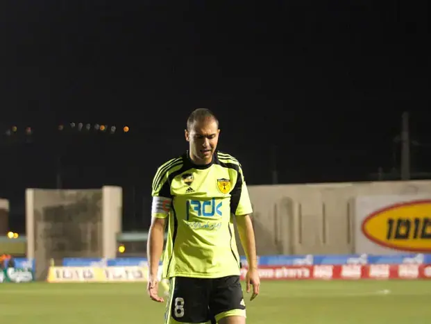 אבירם ברוכיאן שחקן בית"ר ירושלים (מגד גוזני) אבירם ברוכיאן שחקן בית"ר ירושלים (מגד גוזני)
