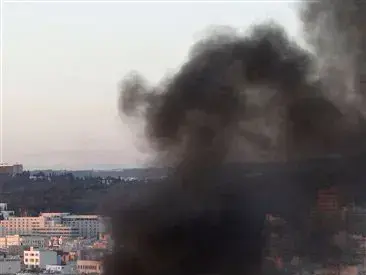 מהומות בטוניס, בירת טוניסיה (AP , Hassene Dridi) מהומות בטוניס, בירת טוניסיה (AP , Hassene Dridi)