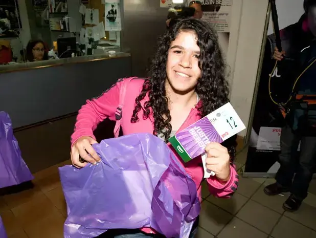 מכירת כרטיסים להופעה של ג'סטין ביבר בארץ (נמרוד סונדרס) מכירת כרטיסים להופעה של ג'סטין ביבר בארץ (נמרוד סונדרס)