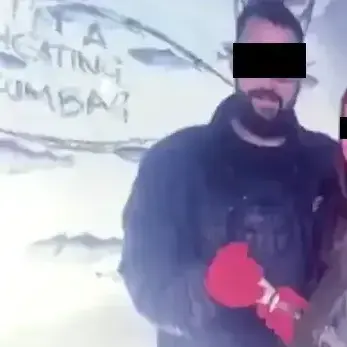 אשה נוקמת בחבר שבגד בה (צילום מסך) אשה נוקמת בחבר שבגד בה (צילום מסך)