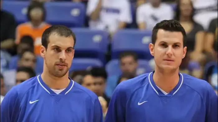 שחקני נבחרת ישראל גיא פניני, יותם הלפרין (קובי אליהו) שחקני נבחרת ישראל גיא פניני, יותם הלפרין (קובי אליהו)