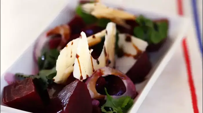 נשנוש סלק וגבינה, mezze נשנוש סלק וגבינה, mezze (אפיק גבאי)