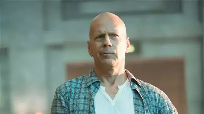 מת לחיות ביום טוב (יח"צ)