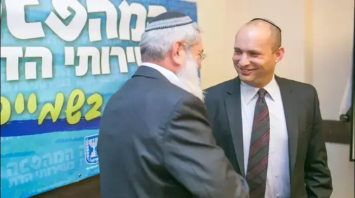 שר הדתות, נפתלי בנט וסגן השר, הרב אלי בן דהן, מכריזים על רפורמה בשירותי הדת, מאי 2013 (נועם מושקוביץ) שר הדתות, נפתלי בנט וסגן השר, הרב אלי בן דהן, מכריזים על רפורמה בשירותי הדת, מאי 2013 (נועם מושקוביץ)