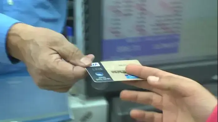 תקלה שיבשה תשלומים בכרטיסי אשראי בכל הארץ (טל אנגלנדר)