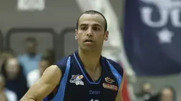 שחקן הפועל אילת אפיק ניסים (מגד גוזני) שחקן הפועל אילת אפיק ניסים (מגד גוזני)