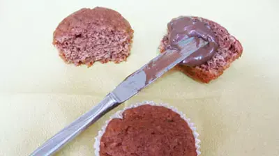 מאפינס על בסיס גלידה (סמדר ולטר) מאפינס על בסיס גלידה (סמדר ולטר) (מערכת וואלה! NEWS)