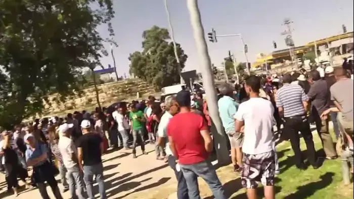 הפגנה בדימונה, מאי 2015 (שי מכלוף) הפגנה בדימונה, מאי 2015 (שי מכלוף)