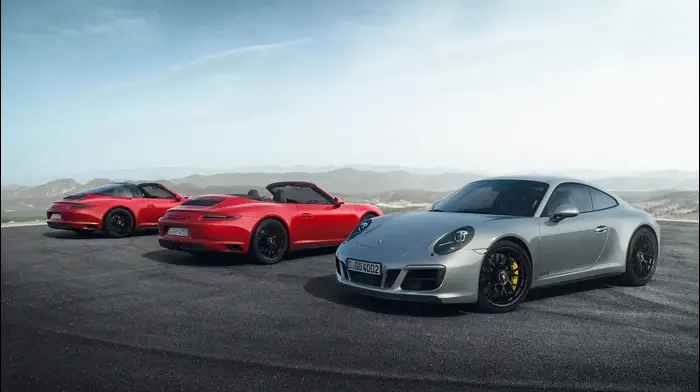 פורשה 911 GTS (אתר יצרן) פורשה 911 GTS (אתר יצרן)