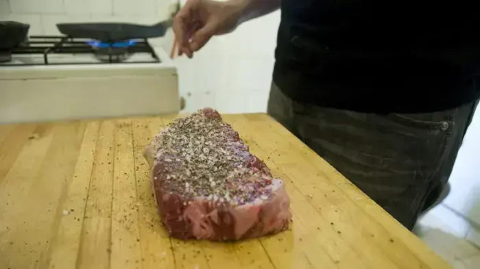סטייק מנהטן סטייק מנהטן (נמרוד סונדרס)