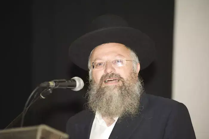 הרב שמואל אליהו, רבה של העיר צפת בכנס של ראשי ערים על עתידן היהודי של הערים המעורבות, אפריל 2011 (נמרוד סונדרס) הרב שמואל אליהו, רבה של העיר צפת בכנס של ראשי ערים על עתידן היהודי של הערים המעורבות, אפריל 2011 (נמרוד סונדרס)