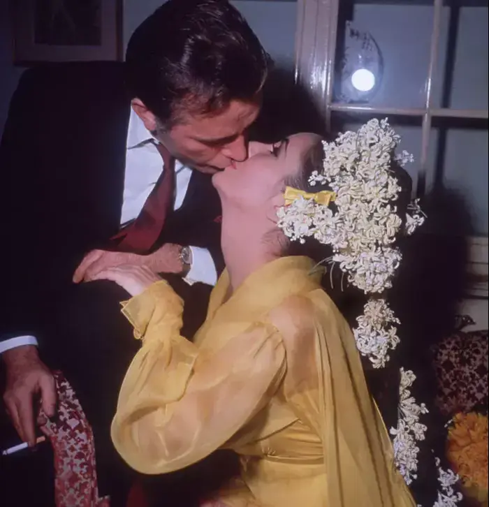 חתונת אליזבט טיילור וריצ'רד ברטון, מרץ 1964 (GettyImages) חתונת אליזבט טיילור וריצ'רד ברטון, מרץ 1964 (GettyImages)