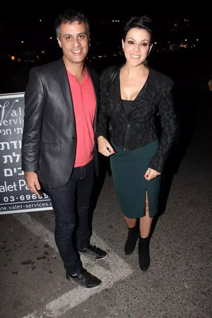דנה רון (אביב חופי) דנה רון (אביב חופי)