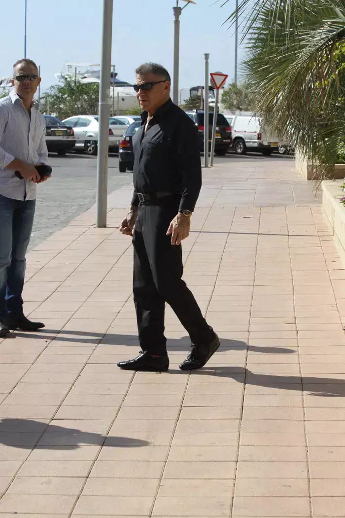 אלי פפושדו (ניר פקין) אלי פפושדו (ניר פקין)
