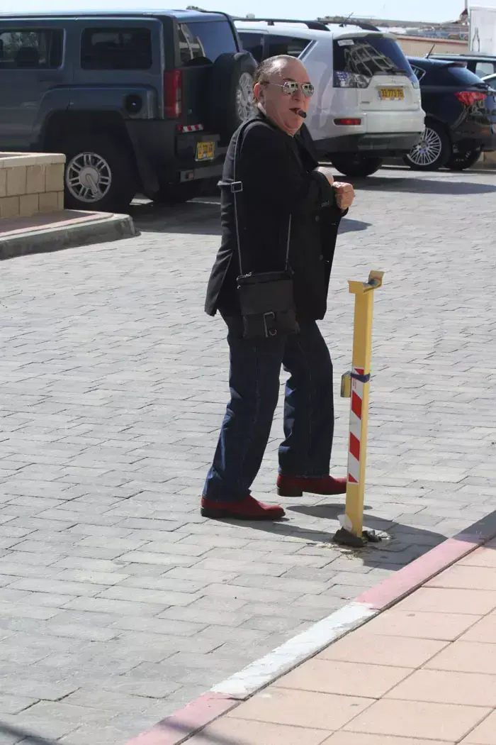 בועז בן ציון (ניר פקין) בועז בן ציון (ניר פקין)