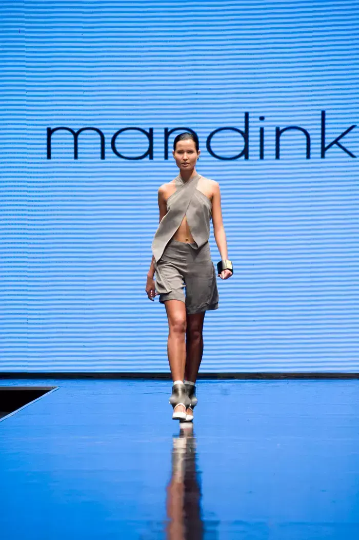 upcoming designers (נמרוד סונדרס) upcoming designers (נמרוד סונדרס)
