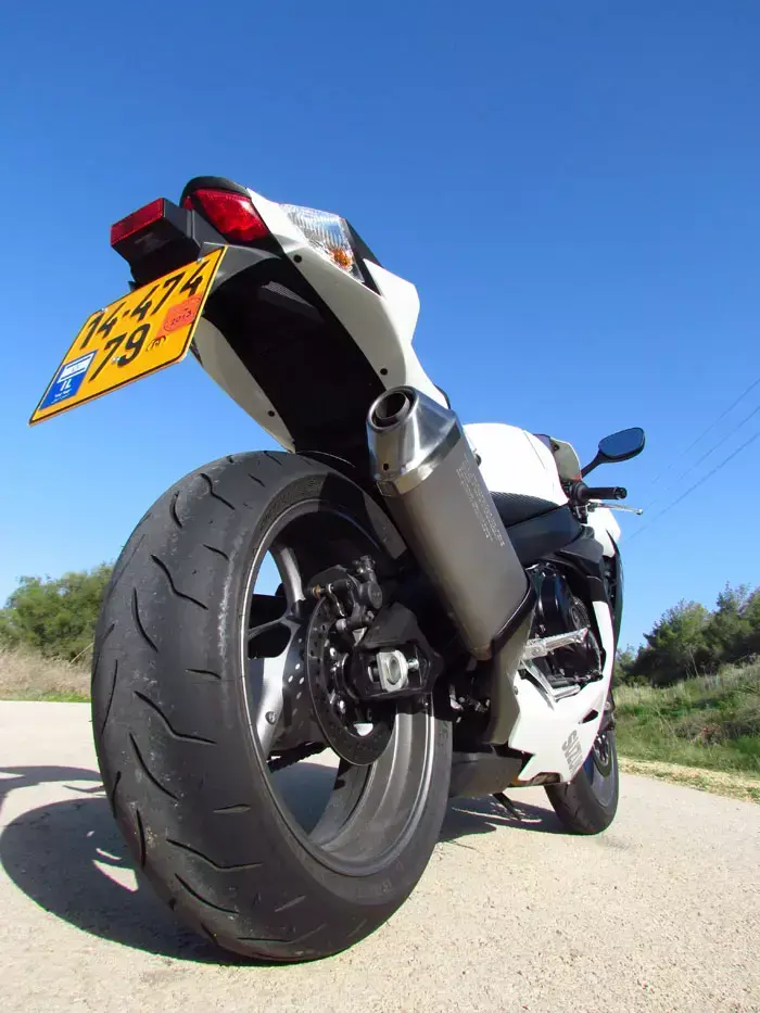 מבחן סוזוקי GSX-R600 (קובי ליאני) מבחן סוזוקי GSX-R600 (קובי ליאני)