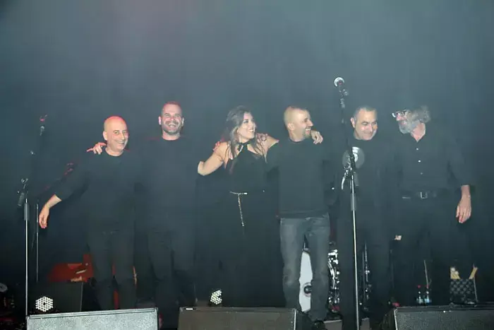 משינה, יעל דקלבאום (אביב חופי) משינה, יעל דקלבאום (אביב חופי)