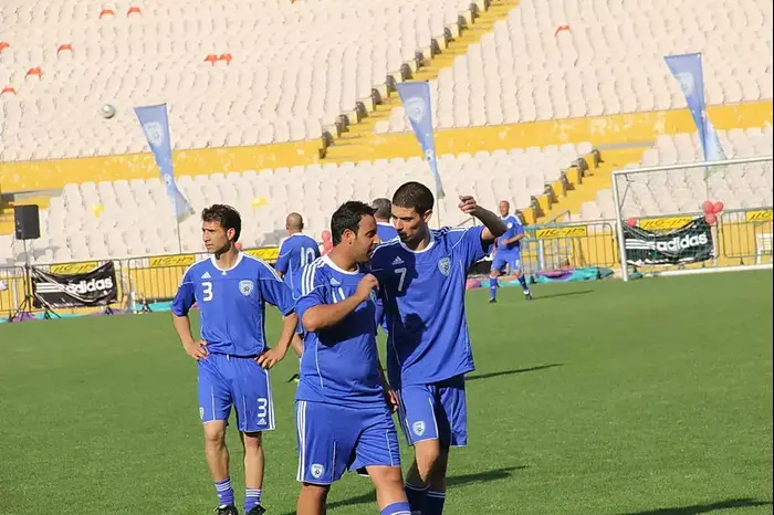 דודו אהרון, קותי סבג (אביב חופי) דודו אהרון, קותי סבג (אביב חופי)