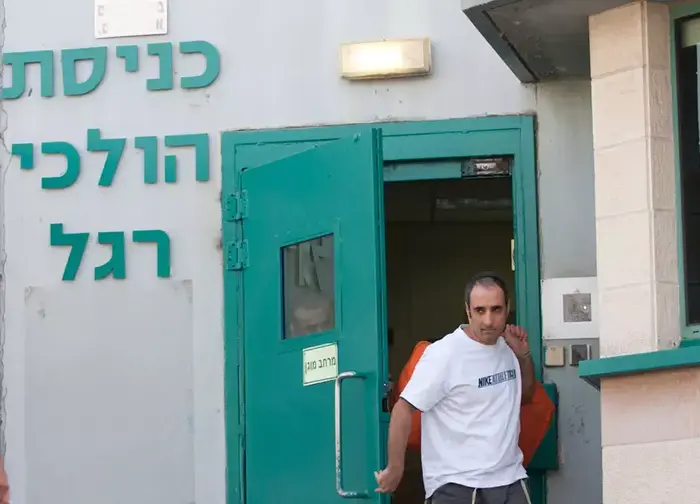 חגי עמיר משתחרר מהכלא (דרור עינב) חגי עמיר משתחרר מהכלא (דרור עינב)