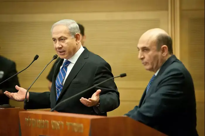 מסיבת העיתונאים של בנימין נתניהו ושאול מופז, מאי 2012 (עומר מירון) מסיבת העיתונאים של בנימין נתניהו ושאול מופז, מאי 2012 (עומר מירון)
