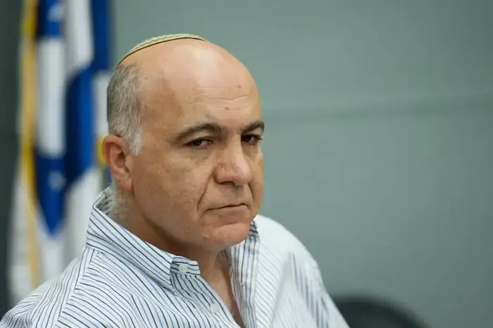 יורם כהן בועדת חו"ב (עומר מירון) יורם כהן בועדת חו"ב (עומר מירון)