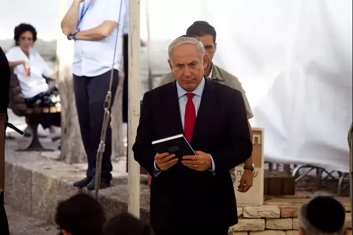 טקס האזכרה השנתי לחללי "אלטלנה" (יותם רונן) טקס האזכרה השנתי לחללי "אלטלנה" (יותם רונן)
