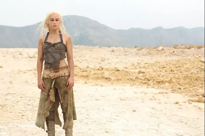 אמיליה קלארק (imdb) אמיליה קלארק (imdb)