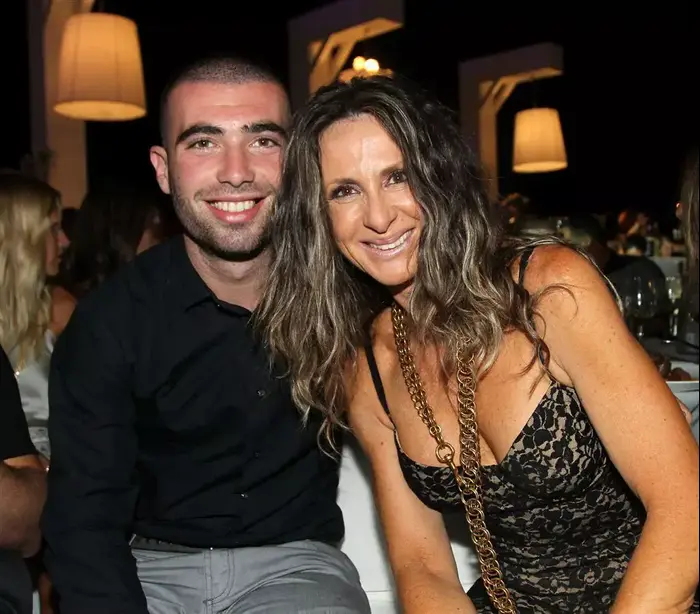 לאה שנירר\ עומר אדם (רפי דלויה) לאה שנירר\ עומר אדם (רפי דלויה)