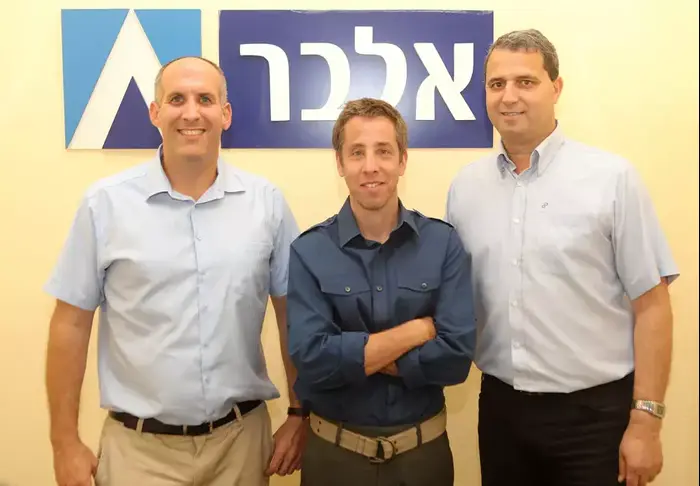 אלי אלעזרא, נשיא קבוצת אלעזרא, דיוויד ויינשטיין, מנכ״ל דיאלים ישראל, וינון עמית, מנכ״ל אלבר (יח"צ)