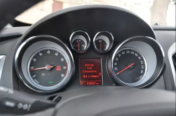 מבחן דרכים אופל אסטרה GTC (ניר בן טובים) מבחן דרכים אופל אסטרה GTC (ניר בן טובים)
