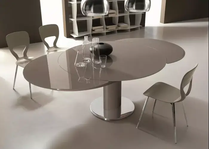 שולחן GIRO של Bontempi Italy, אליתה ליוינג, מתוך תערוכת ריהוטים 2013 (יח"צ , תומר פלד) שולחן GIRO של Bontempi Italy, אליתה ליוינג, מתוך תערוכת ריהוטים 2013 (יח"צ , תומר פלד)