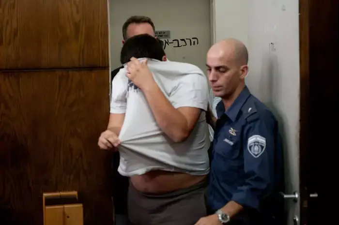 קוסם המואשם במעשים מגונים בקטינים, נובמבר 2012 (בן קלמר)