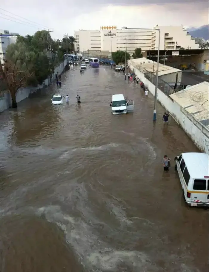 שטפונות באילת, נובמבר 2012 (תמונות גולשים , שחף עמנואל)