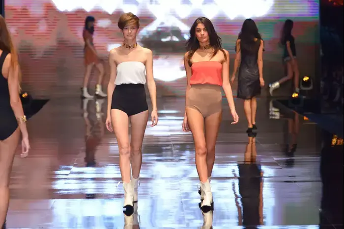 תצוגת האופנה של דורין פרנקפורט, שבוע האופנה גינדי תל אביב, קיץ 2013 (נמרוד סונדרס) תצוגת האופנה של דורין פרנקפורט, שבוע האופנה גינדי תל אביב, קיץ 2013 (נמרוד סונדרס)