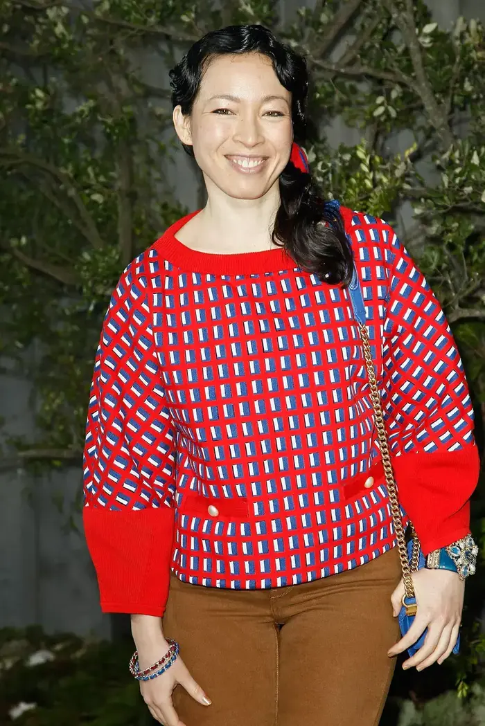המוזיקאית יוקימי נגאנו מגיעה לתצוגת ההוט קוטור של שאנל בפריז (GettyImages , Julien M. Hekimian) המוזיקאית יוקימי נגאנו מגיעה לתצוגת ההוט קוטור של שאנל בפריז (GettyImages , Julien M. Hekimian)