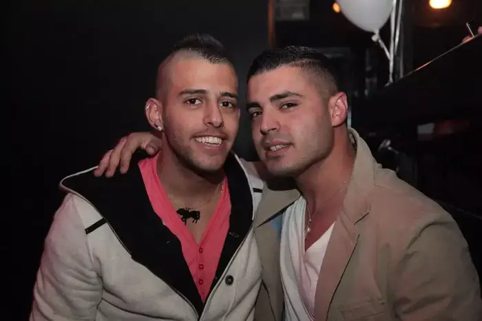 מאור אשוואל, בן אל תבורי (יח"צ , אלוני מור) מאור אשוואל, בן אל תבורי (יח"צ , אלוני מור)