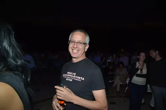 אורי גוטליב (יח"צ , יוד צילומים) אורי גוטליב (יח"צ , יוד צילומים)